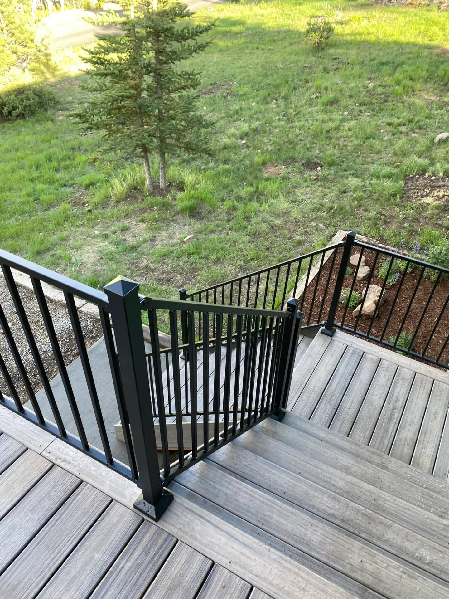 Design Decking & Pergolas