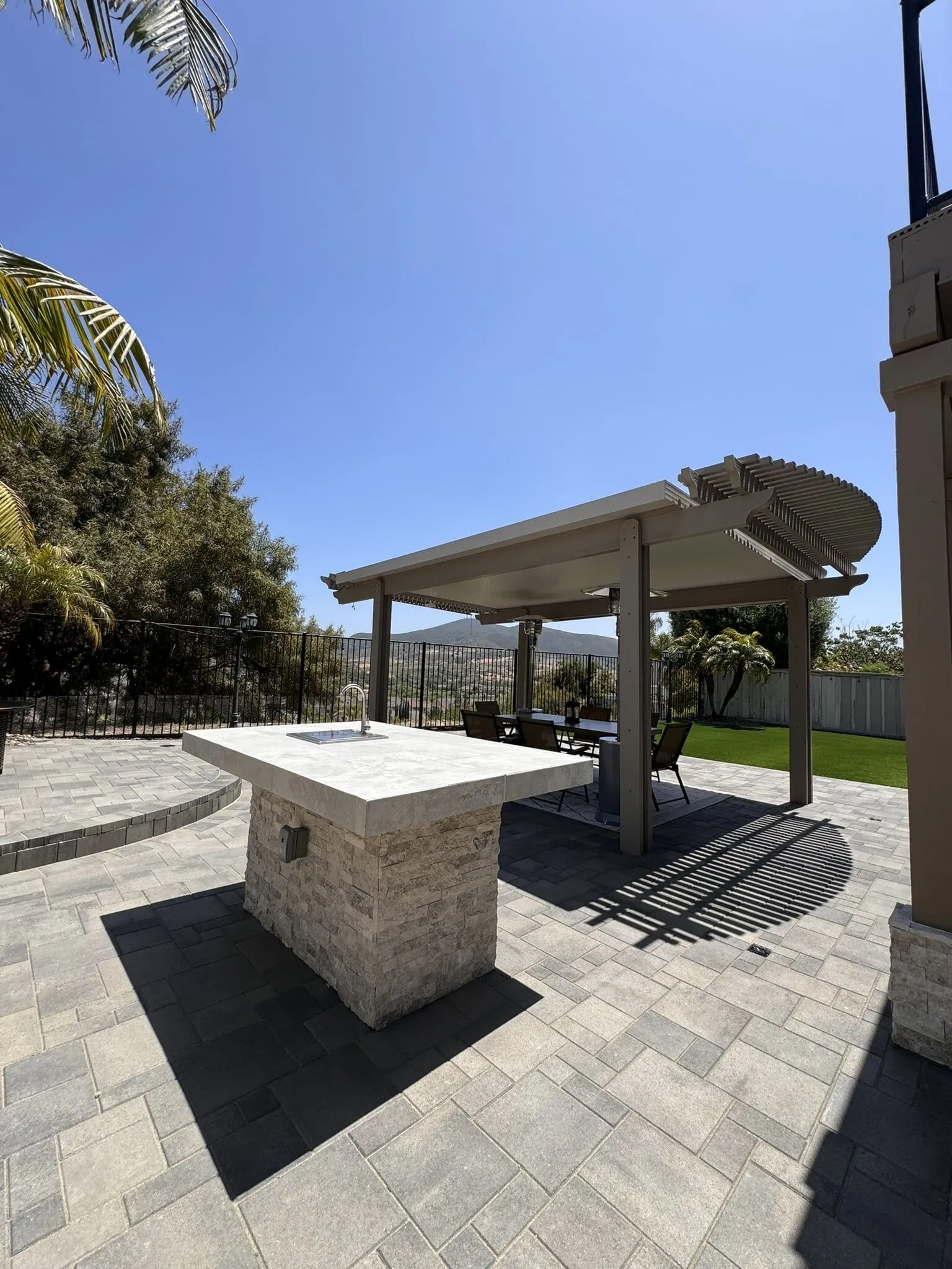 Leon Design and Build