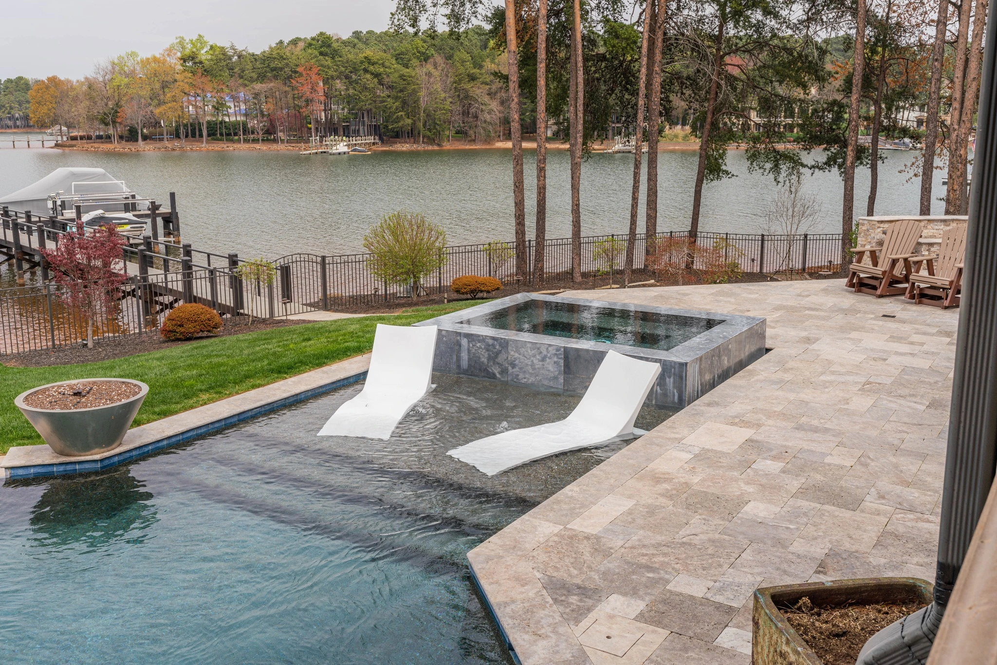 Superior Pools & Spas