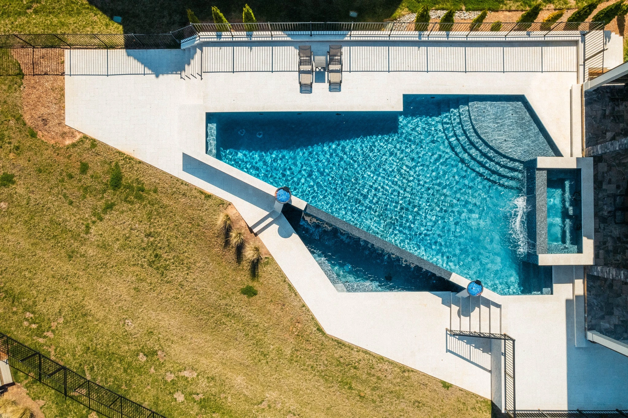 Superior Pools & Spas
