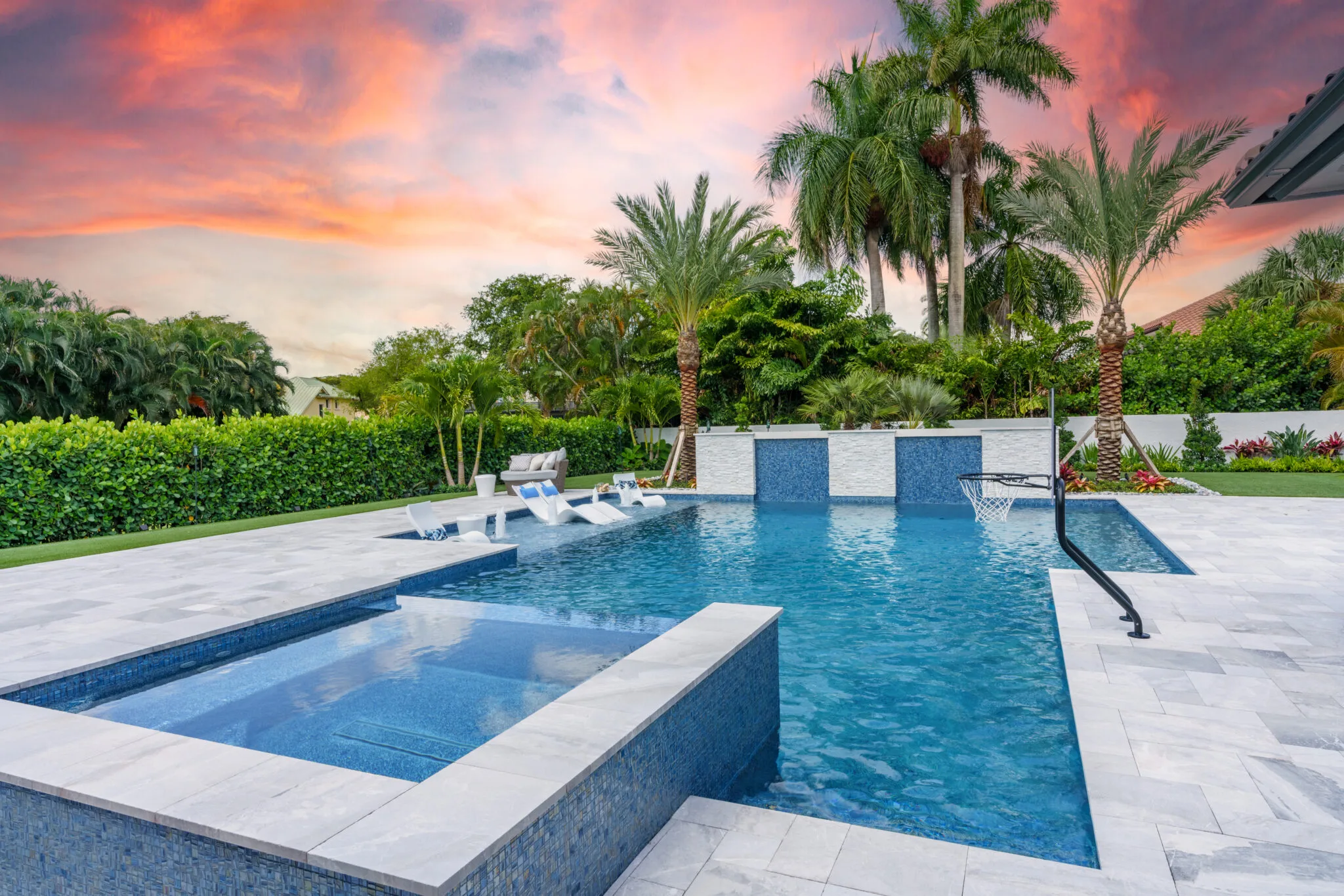 Superior Pools & Spas