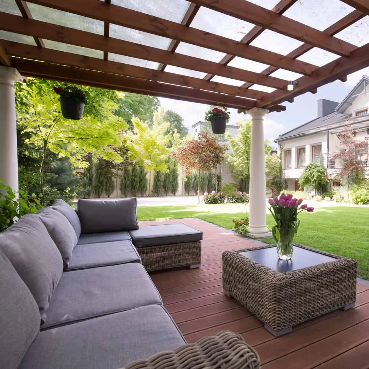 North Decks and Outdoor Living