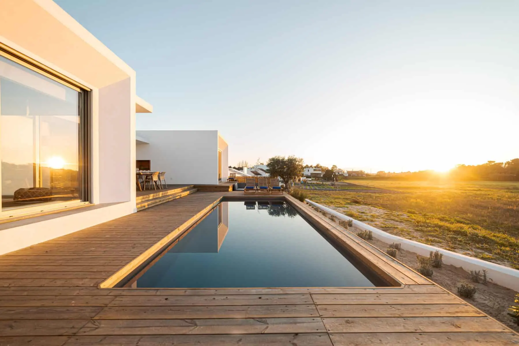 North Decks and Outdoor Living