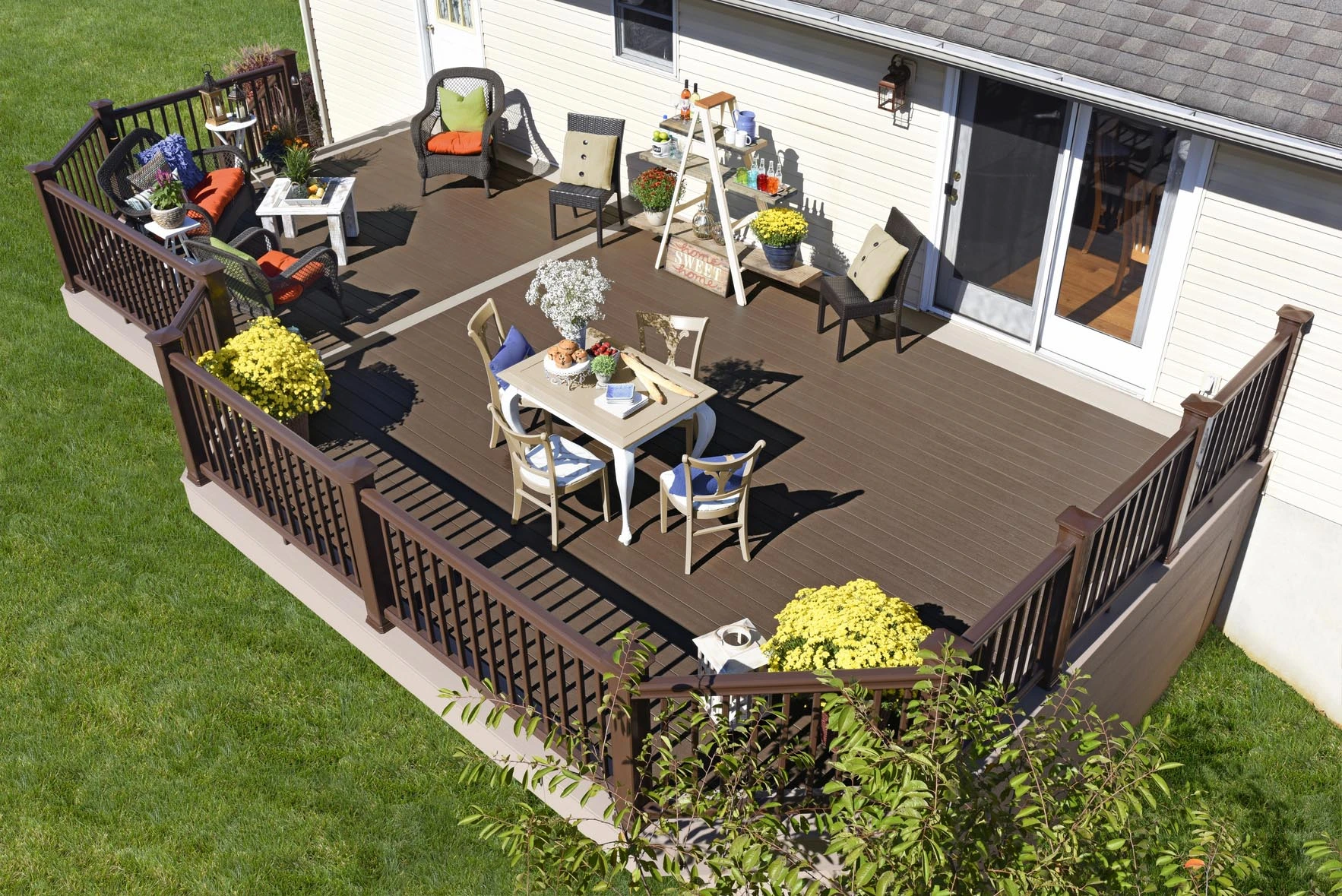 North Decks and Outdoor Living