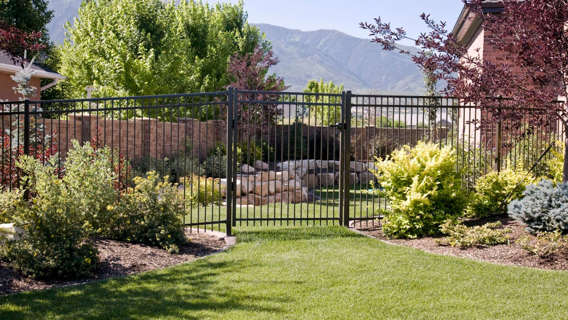 Best Vinyl Fence & Deck LLC