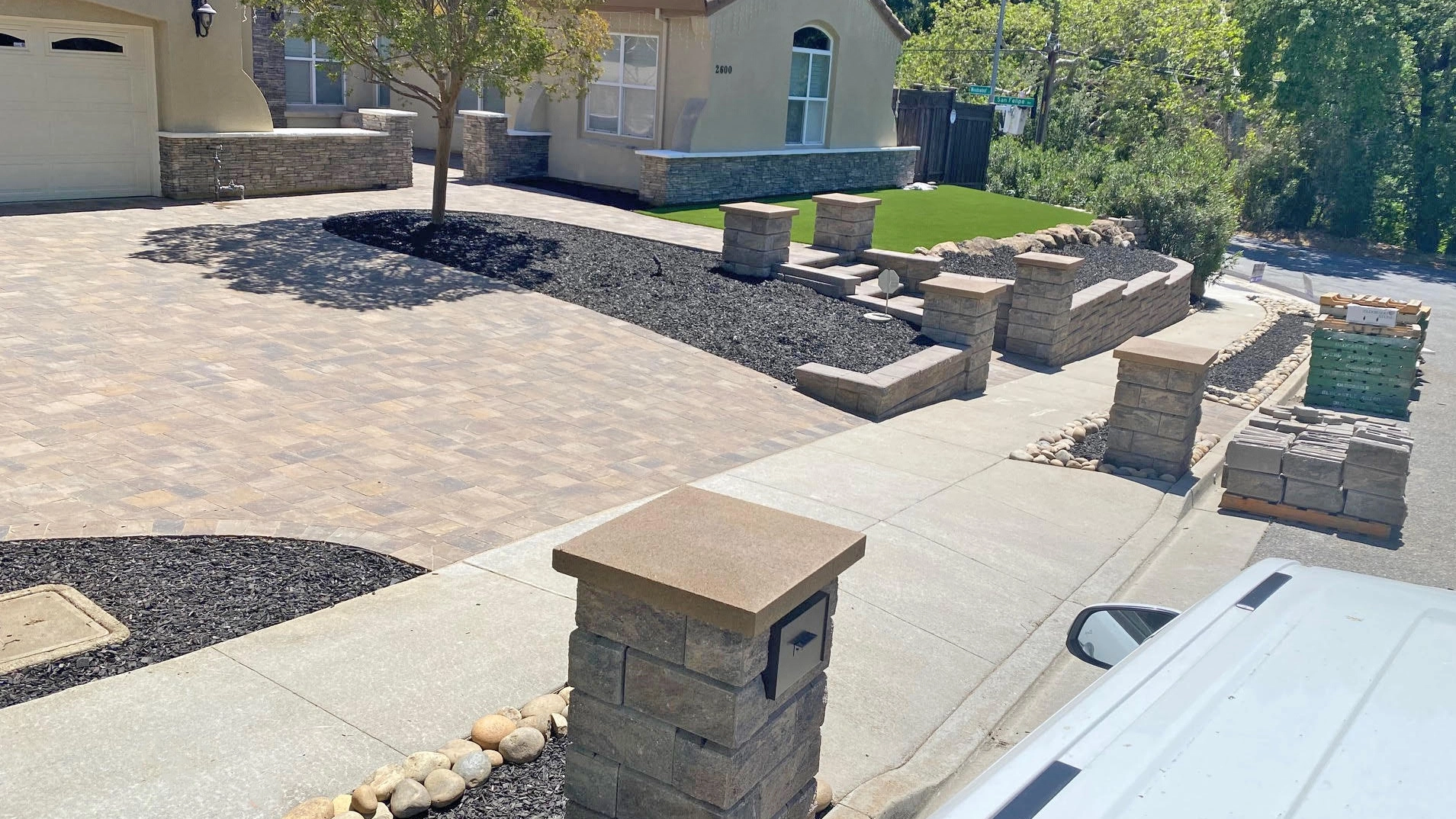 Meta Paving Stones