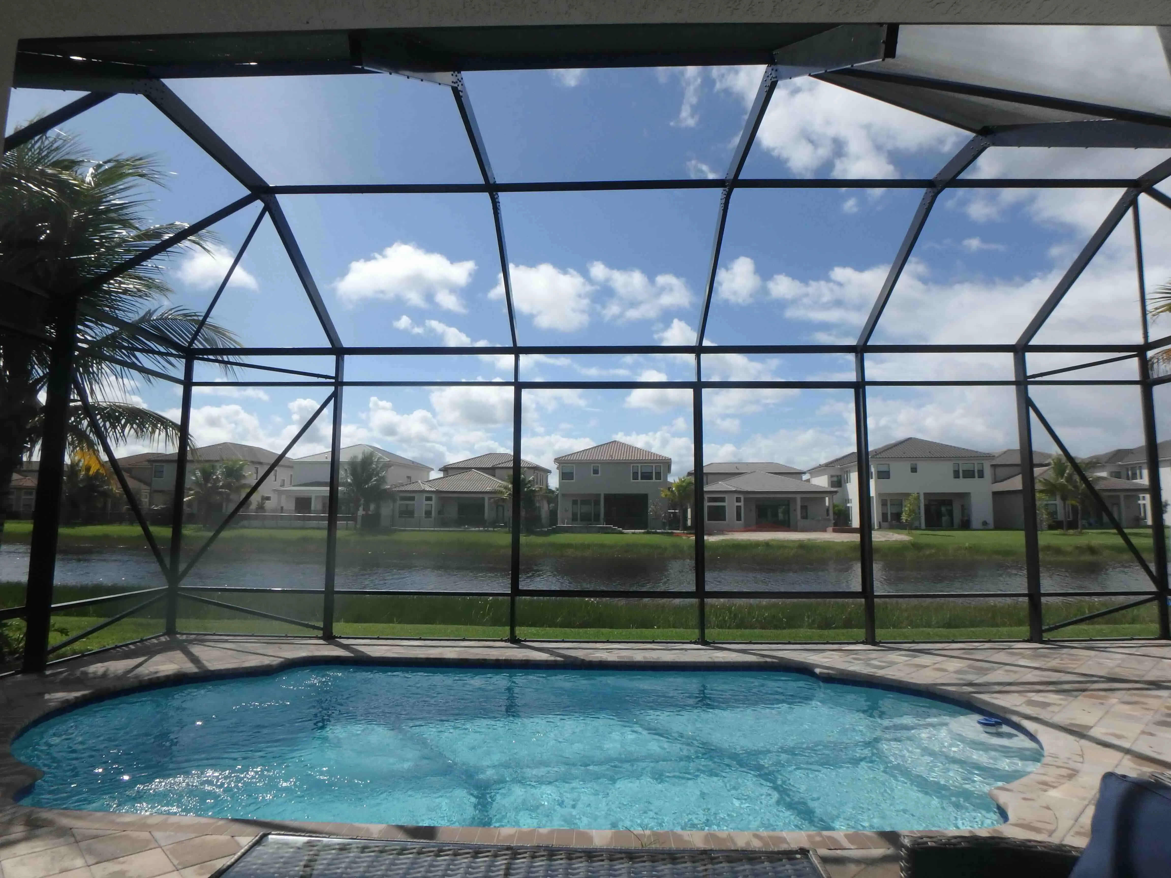 Screen Builders & Fencing