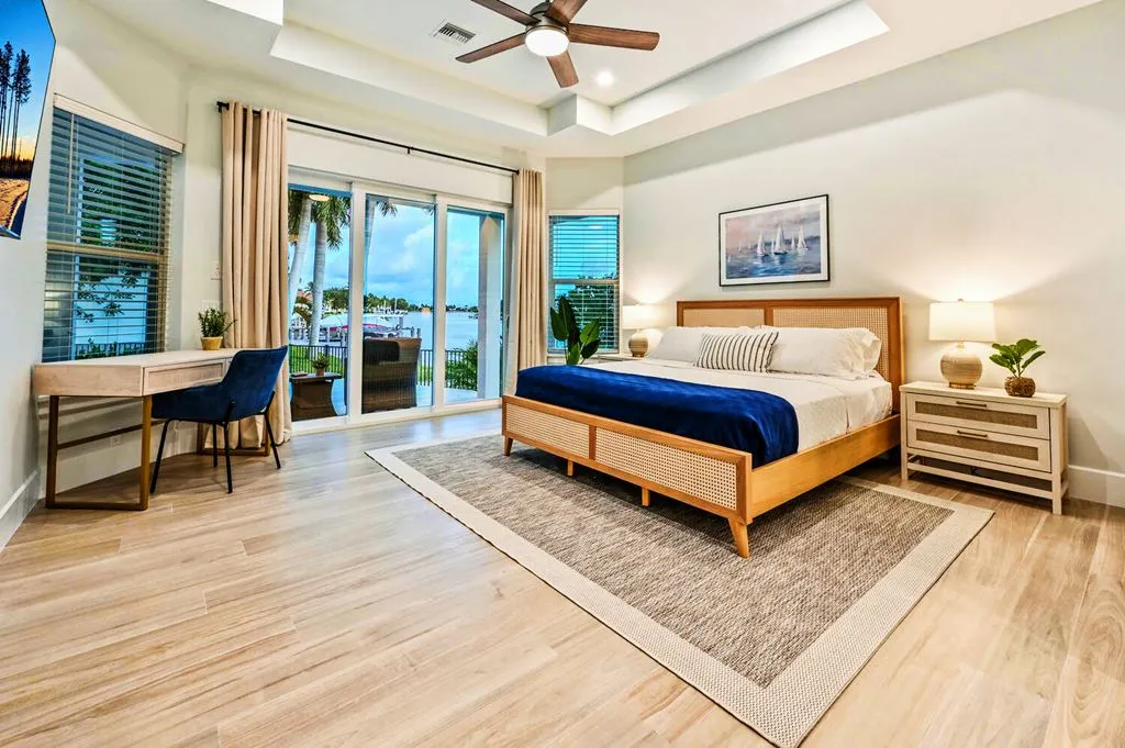 Coastal Homes Of Marco Island