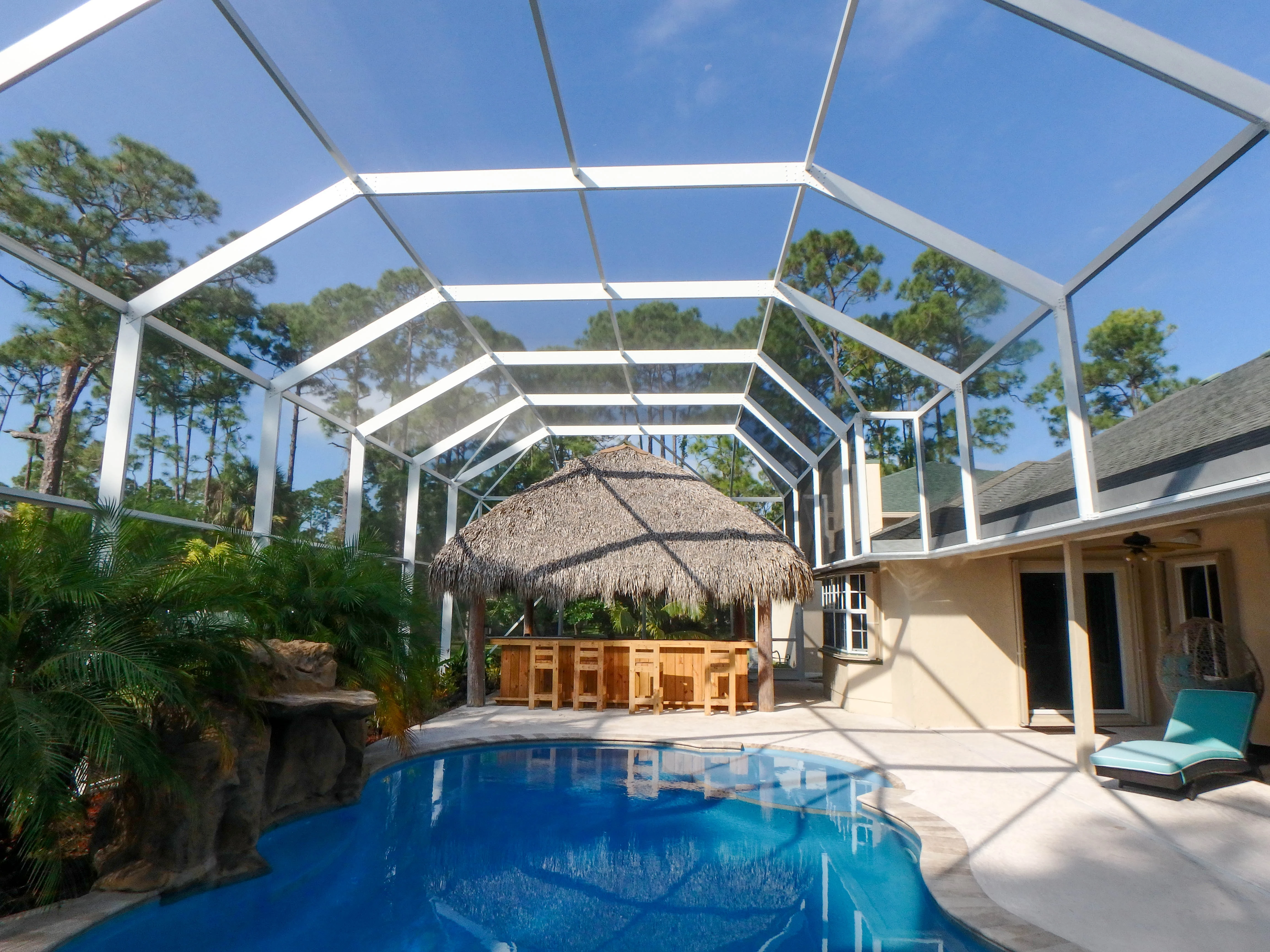 Screen Builders & Fencing