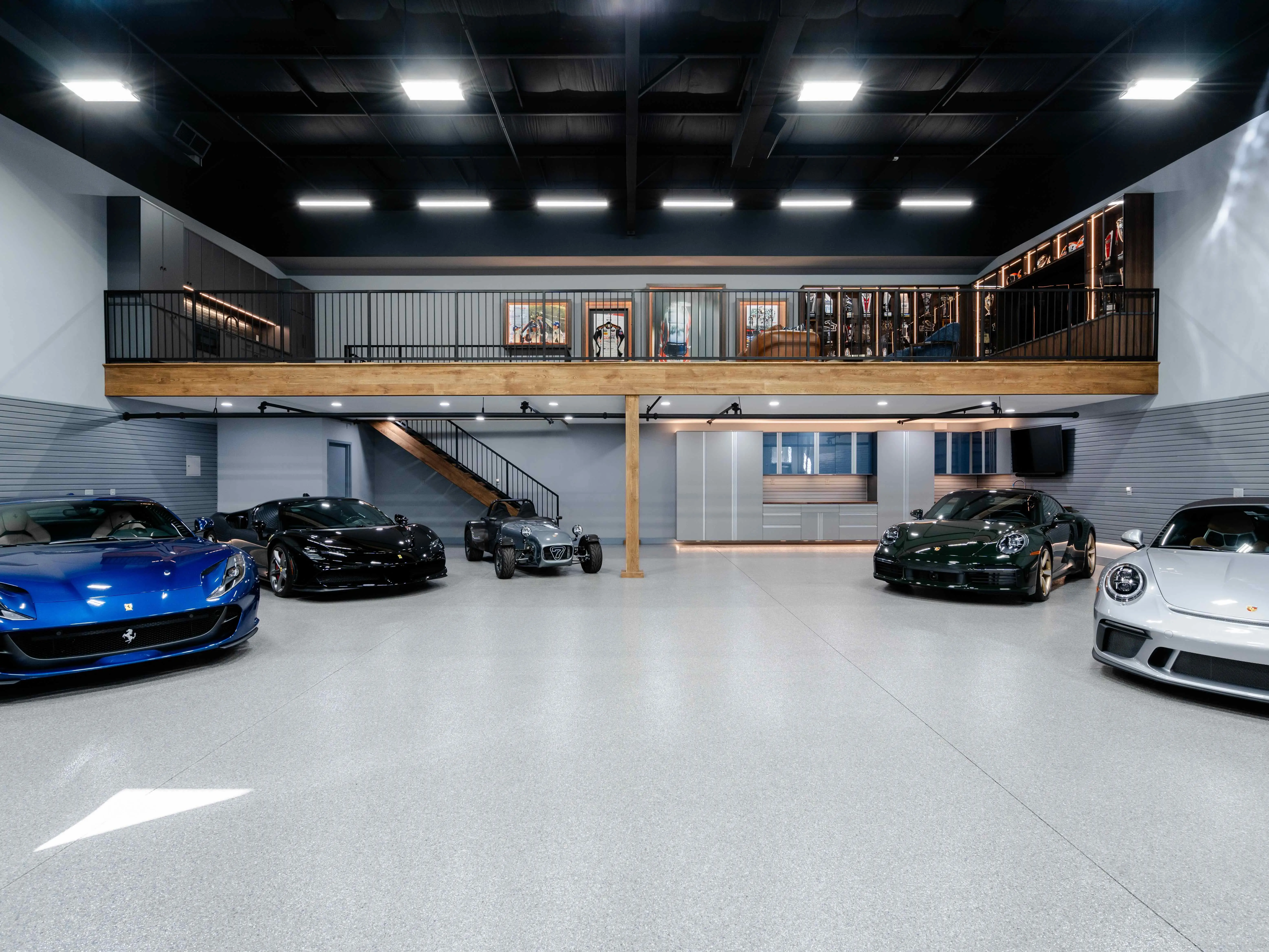 Premier Garage
