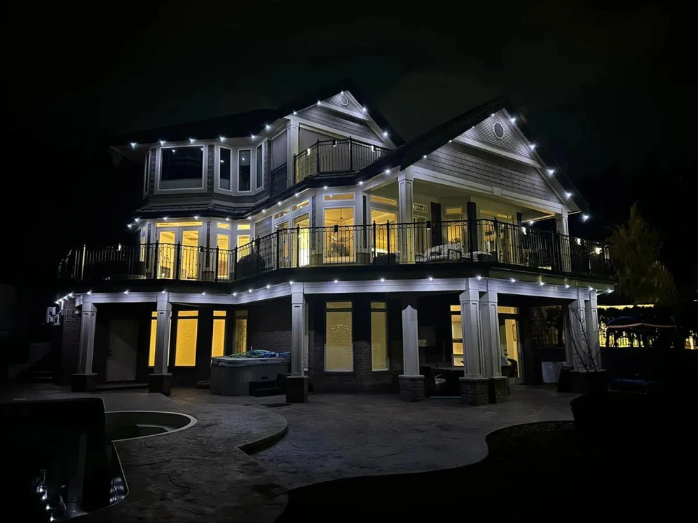 Permanent Holiday Lighting