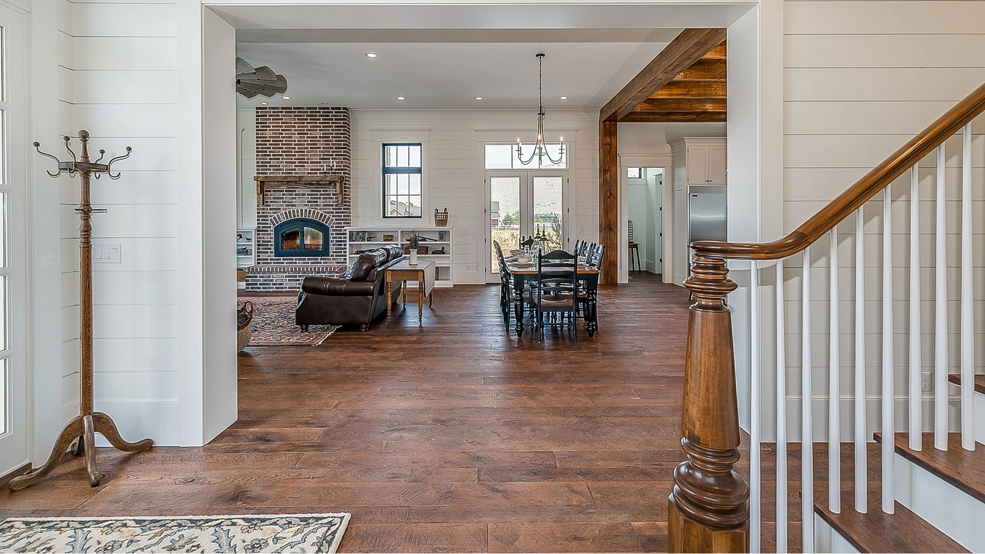 Carlson's Flooring