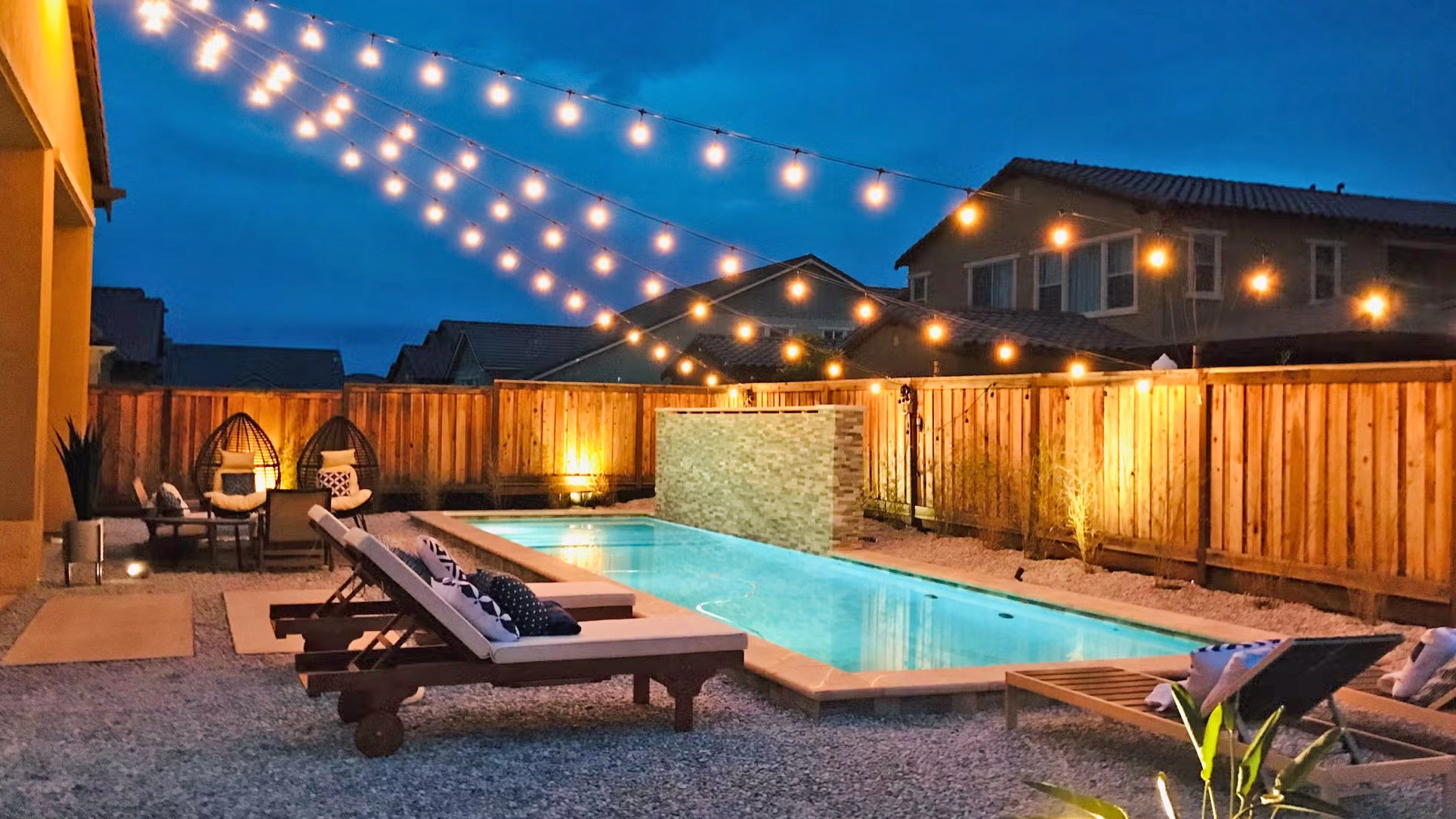 Unique Pools