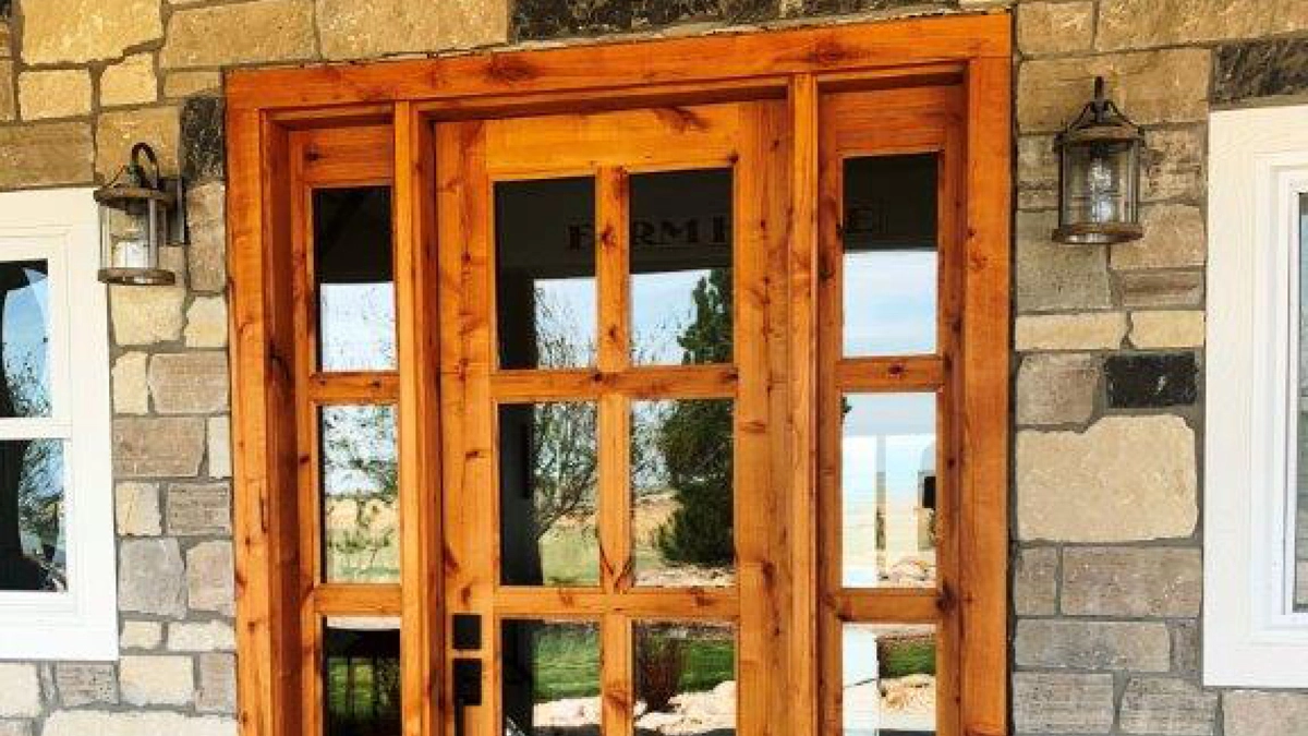 Deines Custom Door