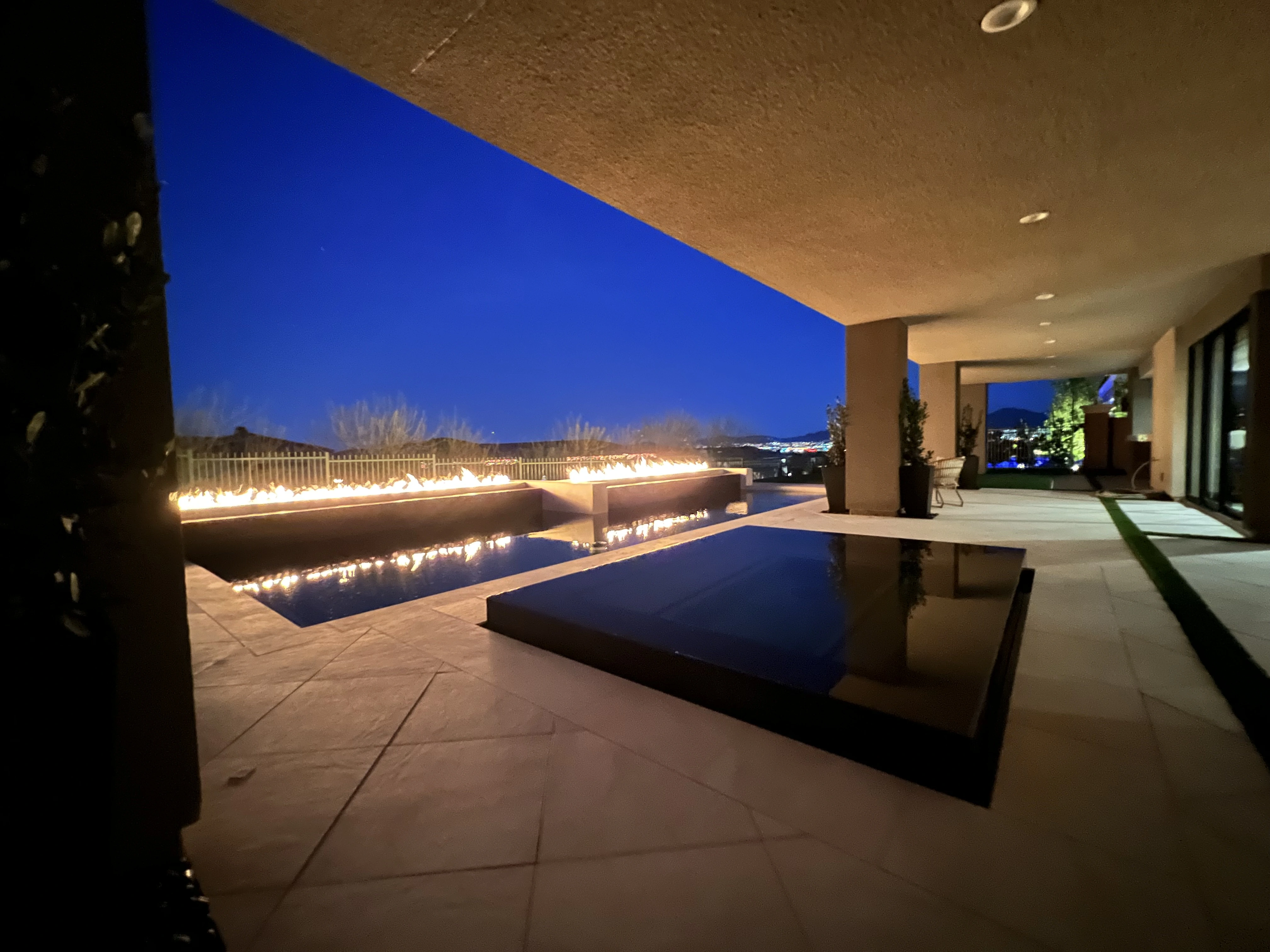 Distinctive Exteriors Custom Pools