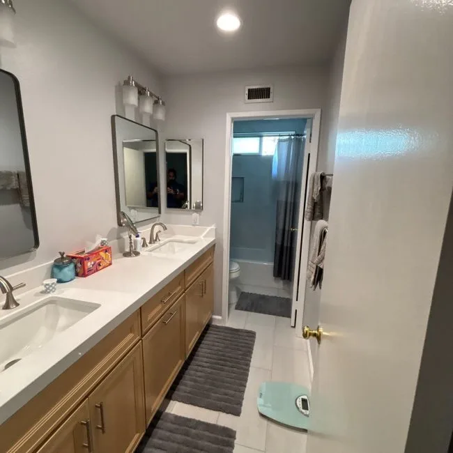 Unique Kitchen & Baths