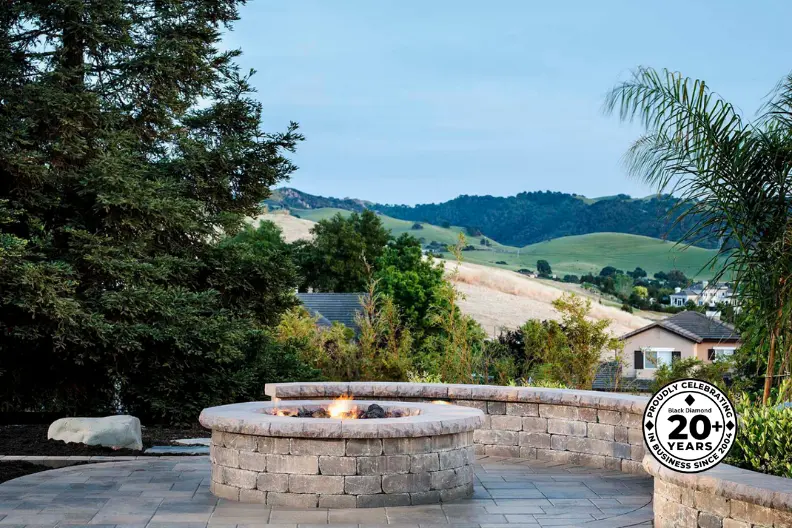 Black Diamond Paver Stones & Landscape