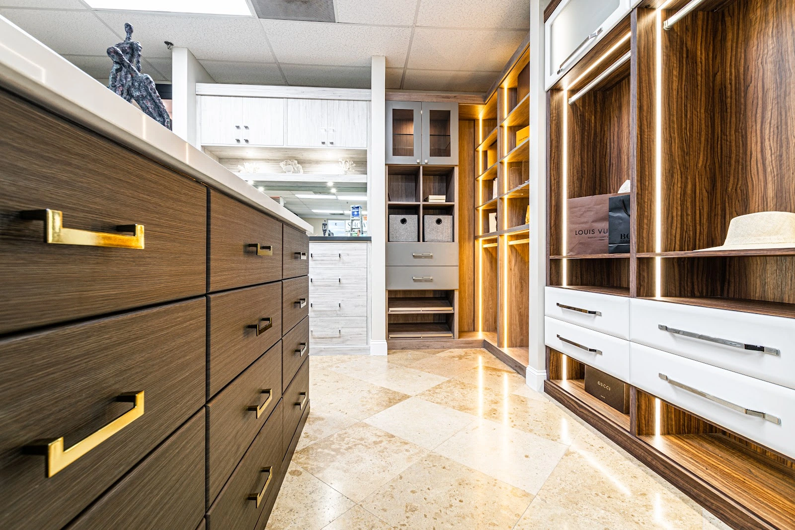 THM National Closet Factory