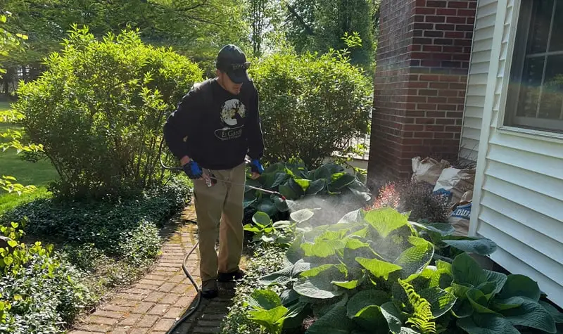 EN GARDE DEER DEFENSE