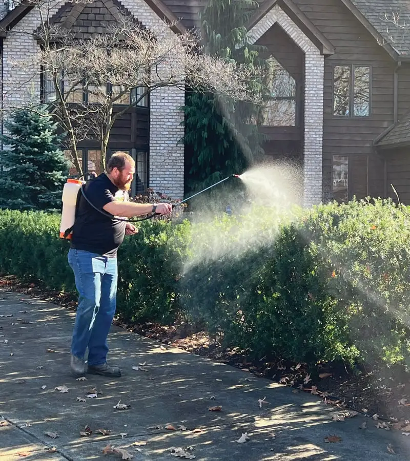 EN GARDE DEER DEFENSE