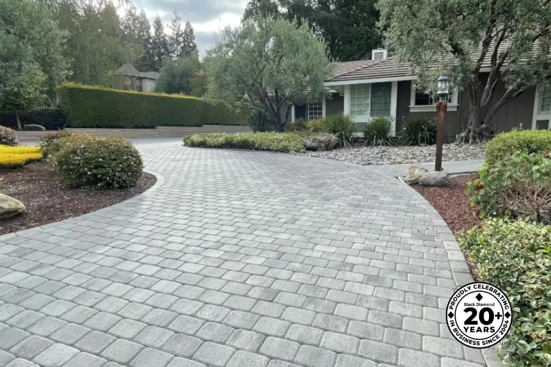 Black Diamond Paver Stones & Landscape
