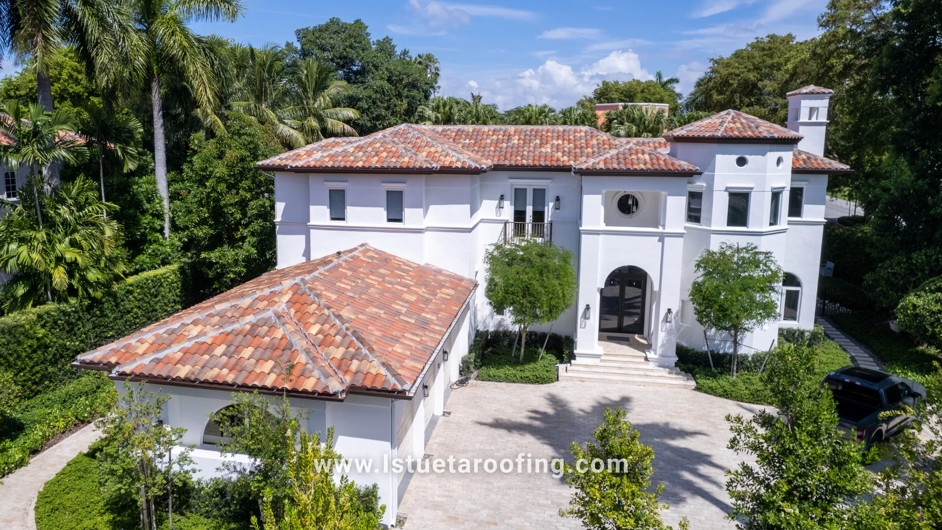 Istueta Roofing