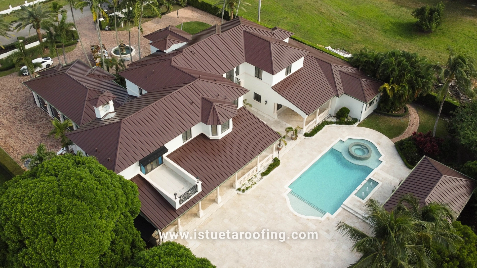 Istueta Roofing