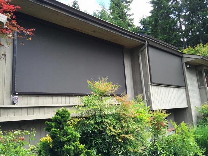 Retractable Screens & Roofing