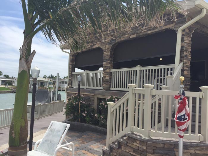 Retractable Screens & Roofing