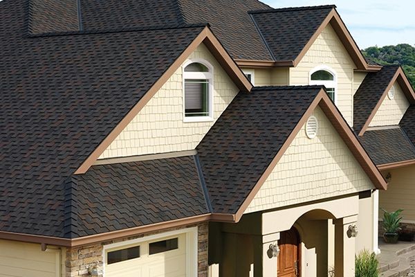 Retractable Screens & Roofing