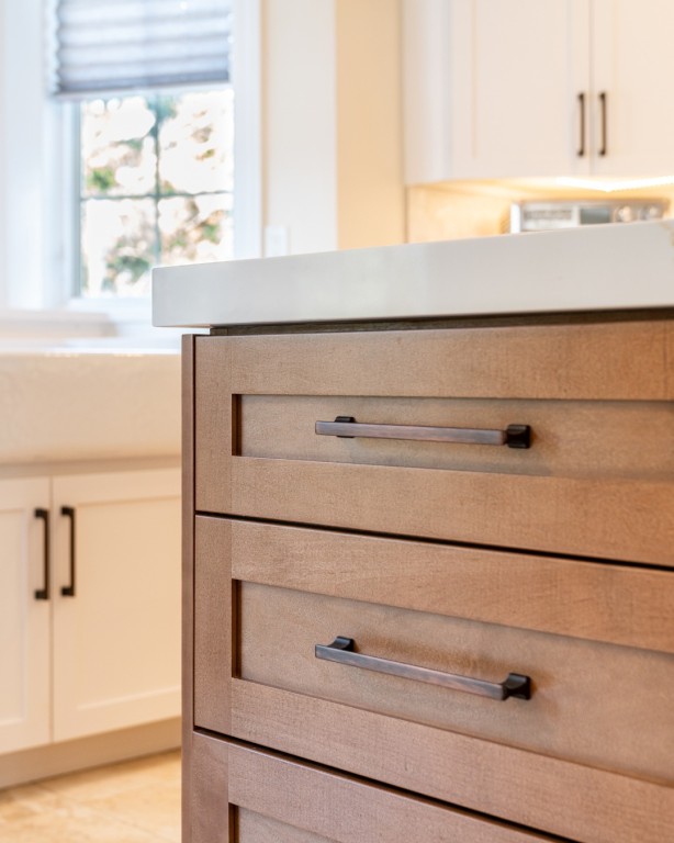Cabinets & Countertops