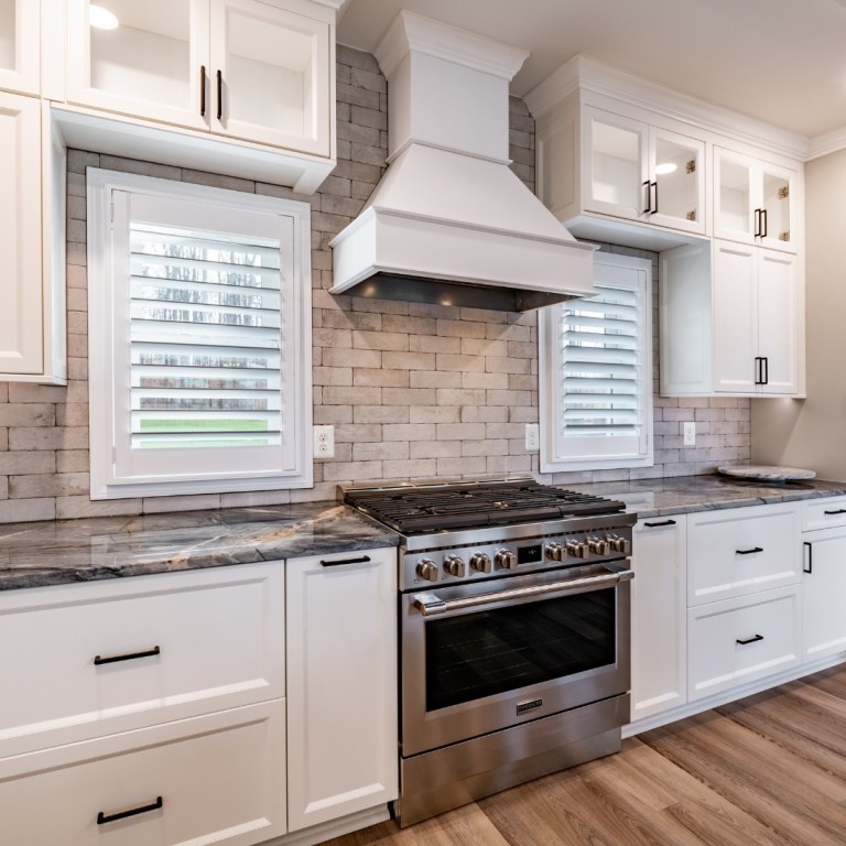 Cabinets & Countertops