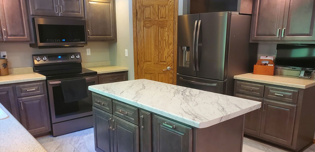Cabinets & Countertops