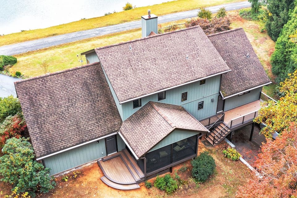 The Berry home was in need of a refresh.