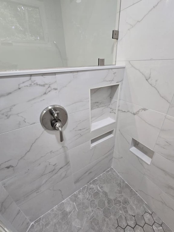 Just wrapped up both of these gorgeous custom bathrooms in Midlothian! 