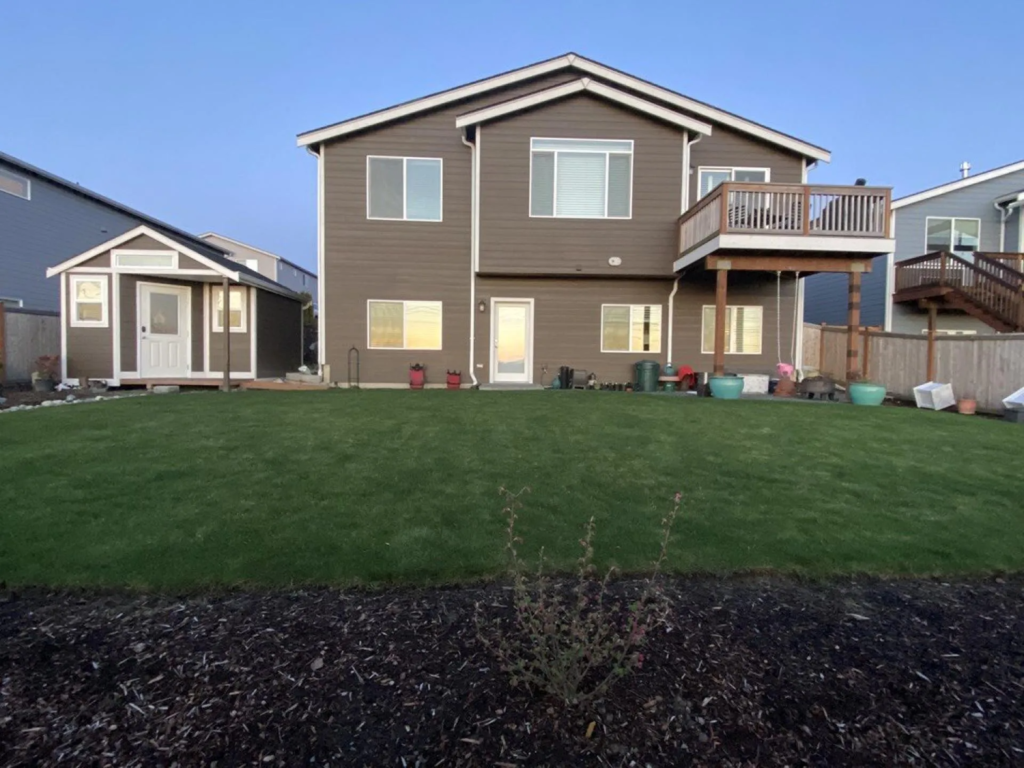 Marysville, WA Composite Deck and Pergola Roof Cover