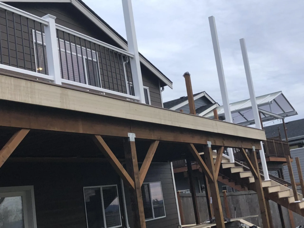 Marysville, WA Composite Deck and Pergola Roof Cover