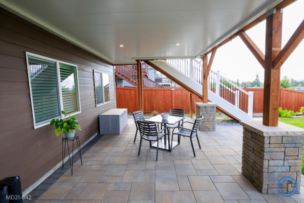 Marysville, WA Composite Deck and Pergola Roof Cover