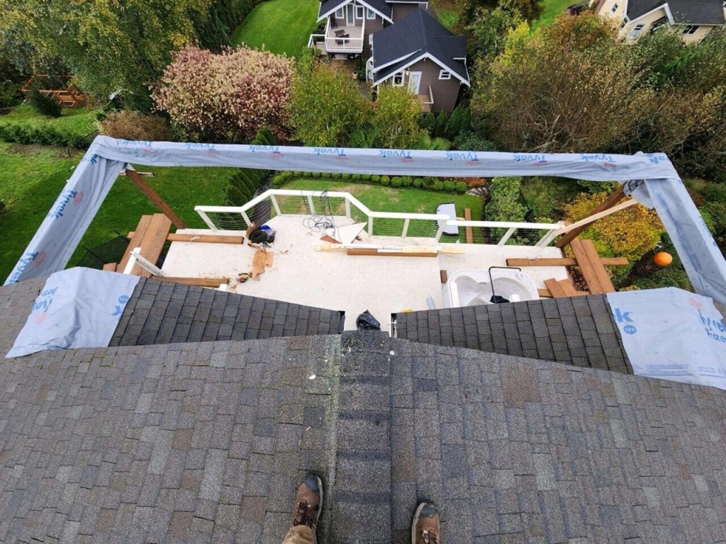 Gig Harbor, WA Trussed Roof Patio Cover and Deck Remodel
