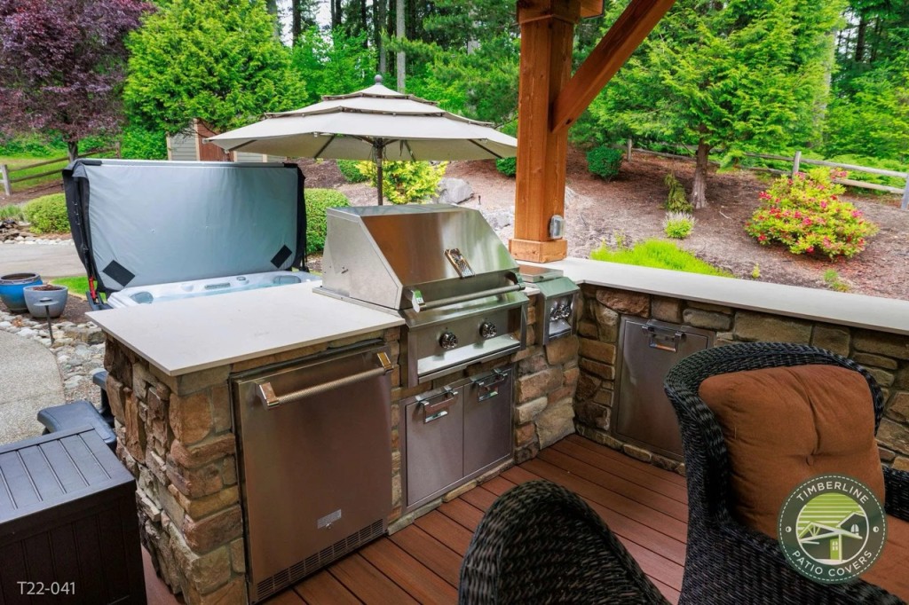 Ravensdale, WA Patio Cover and Outdoor Kitchen