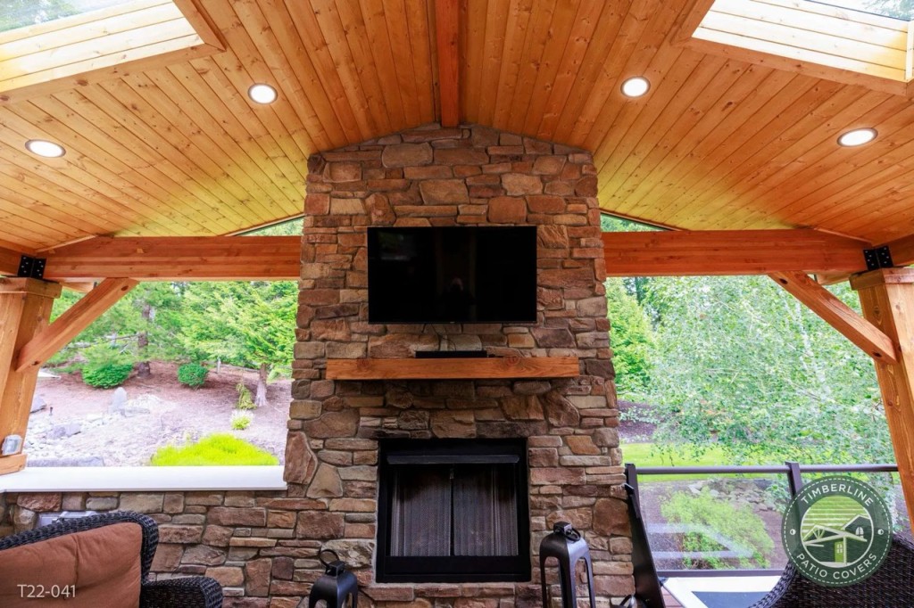 Ravensdale, WA Patio Cover and Outdoor Kitchen