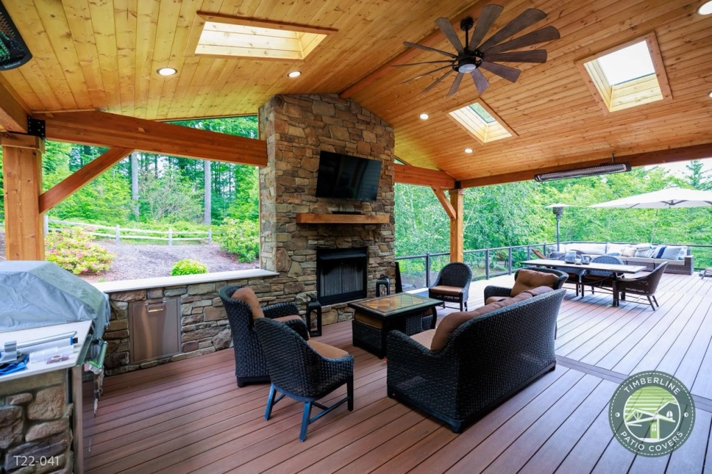Ravensdale, WA Patio Cover and Outdoor Kitchen