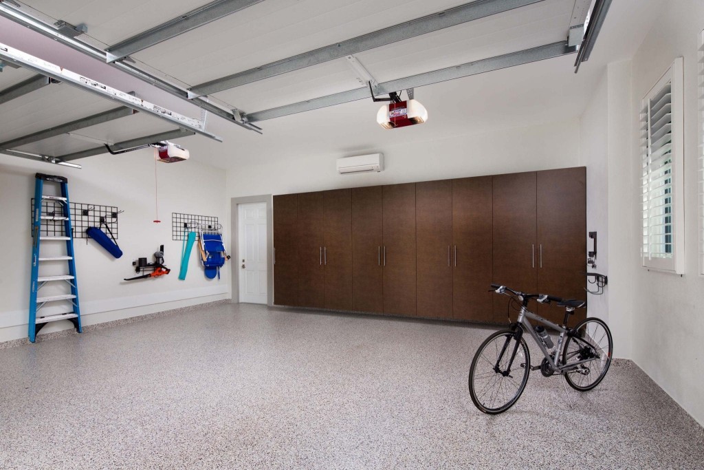Decorative Flake Flooring