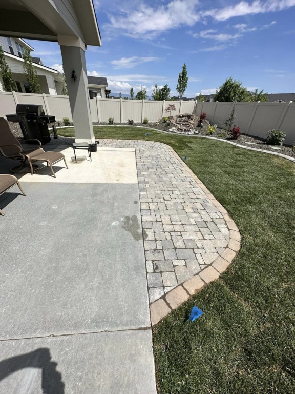 Landscaping Transformation in North Oaks Subdivision