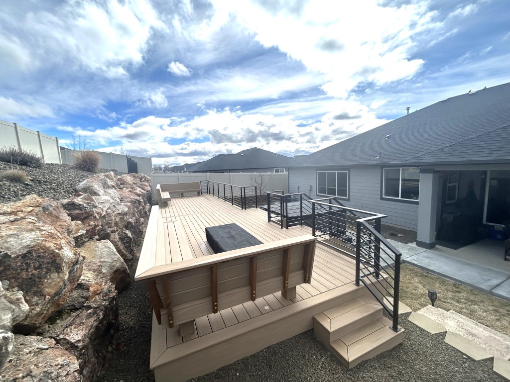 Upper-Level Yard Deck