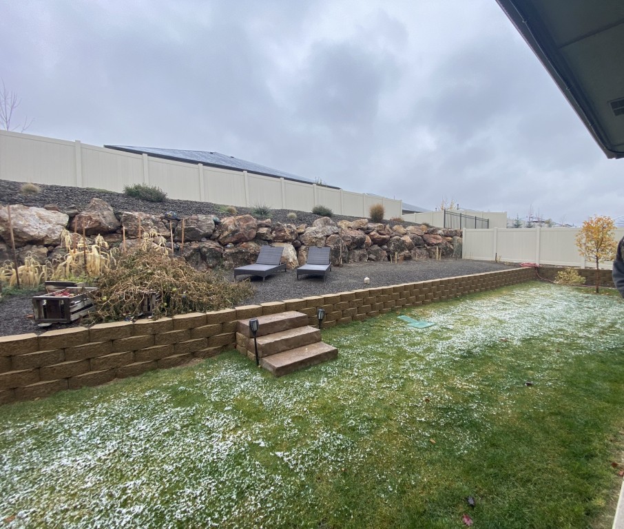 Upper-Level Yard Deck