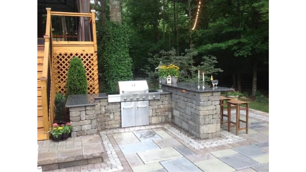 Outdoor Kitchen