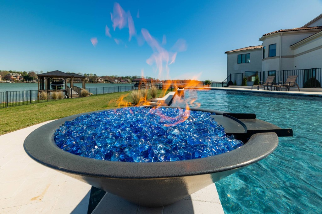 Pools & Spas