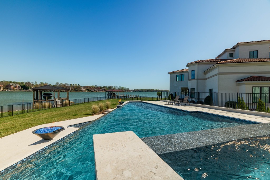 Pools & Spas