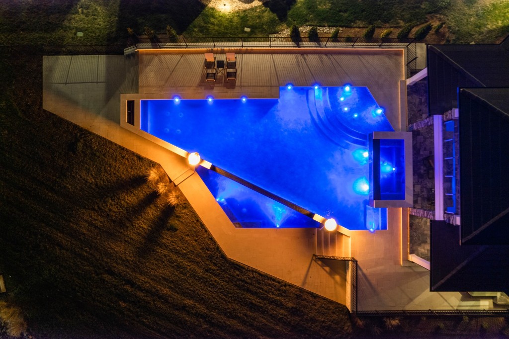Pools & Spas